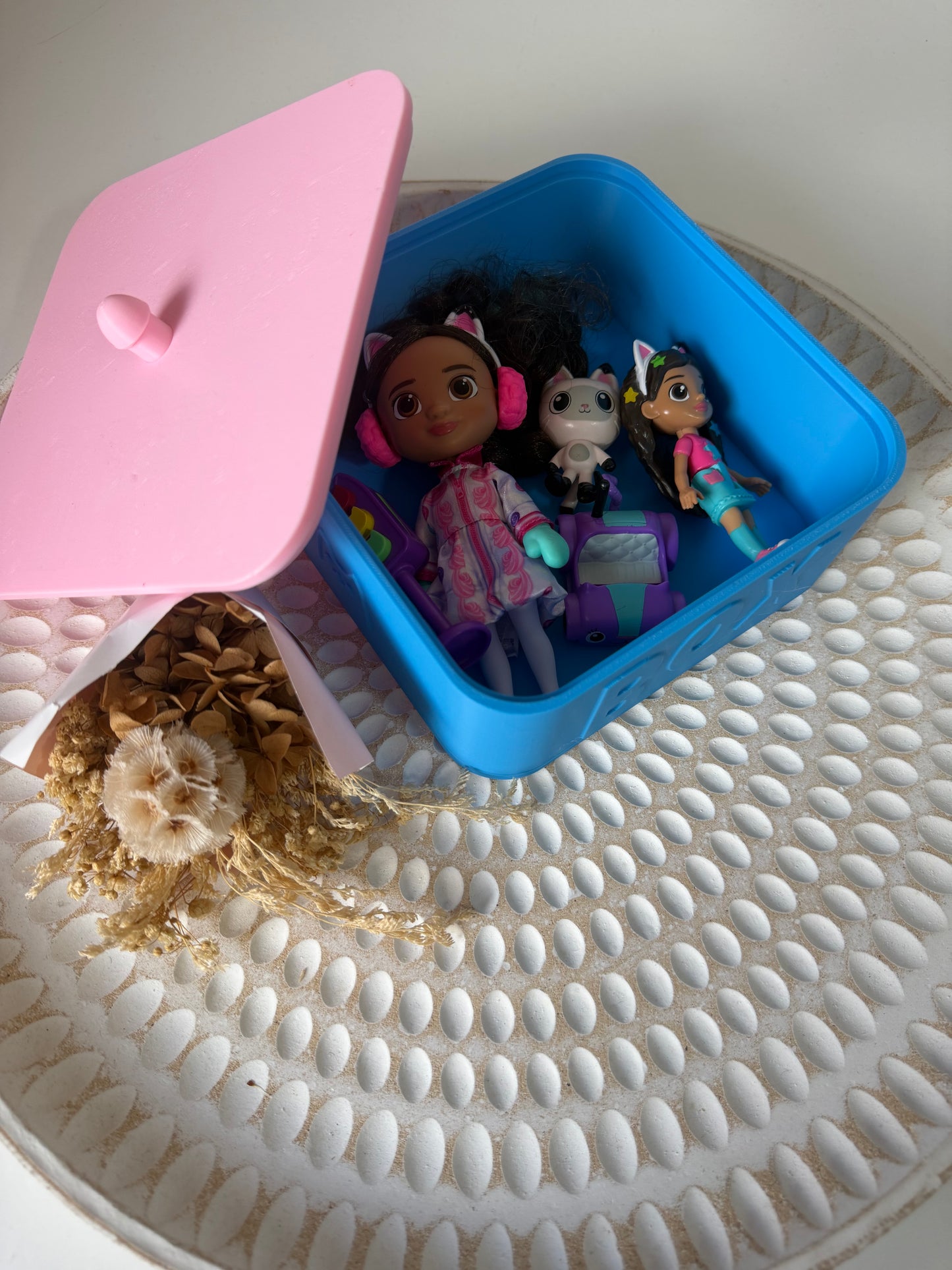 Kids accessories box