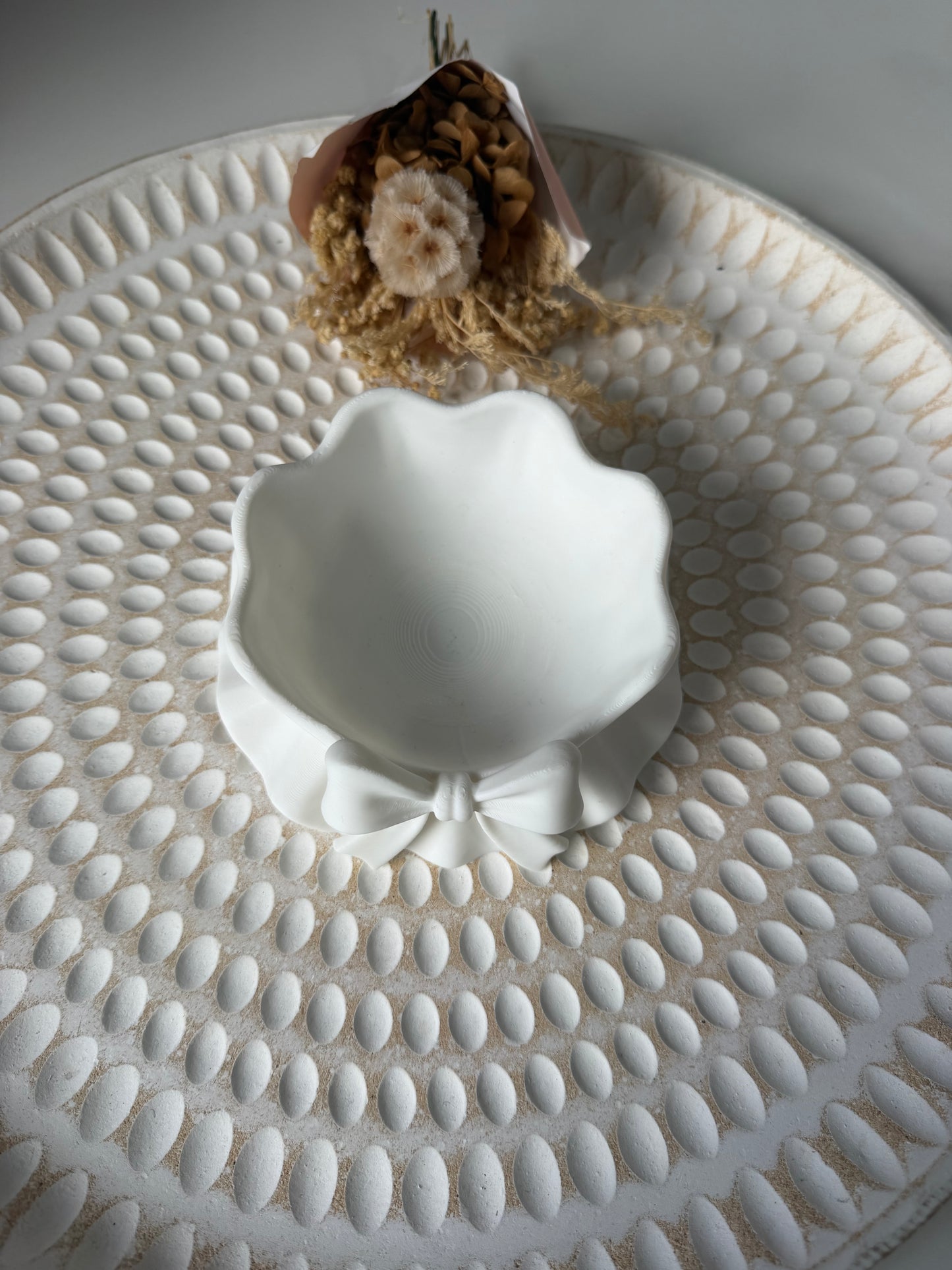 Bow trinket tray