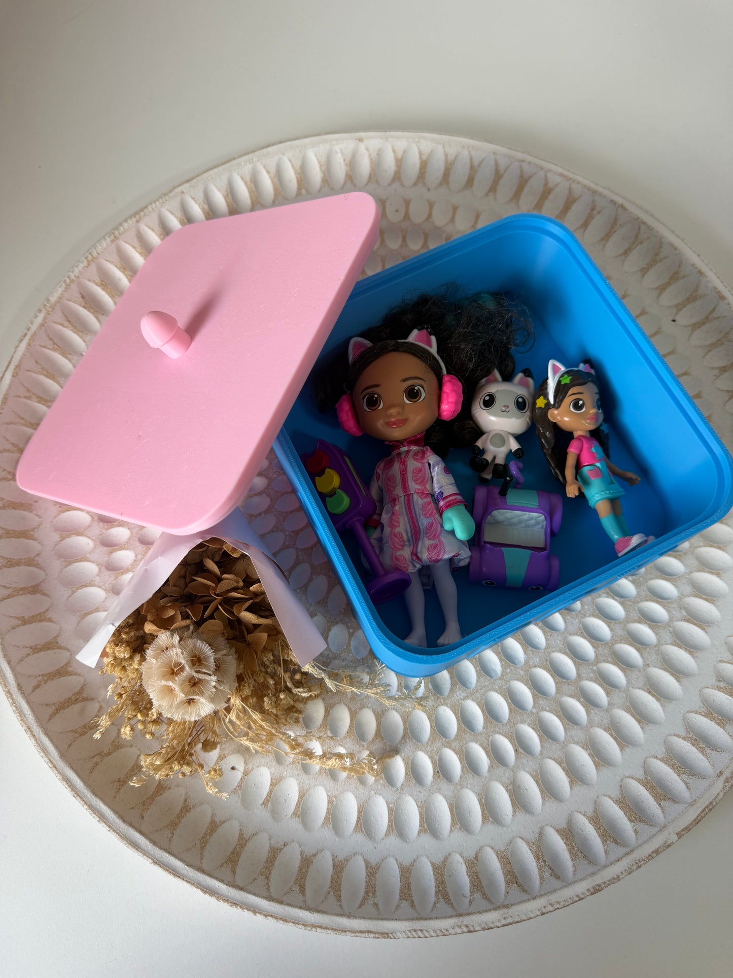 Kids accessories box
