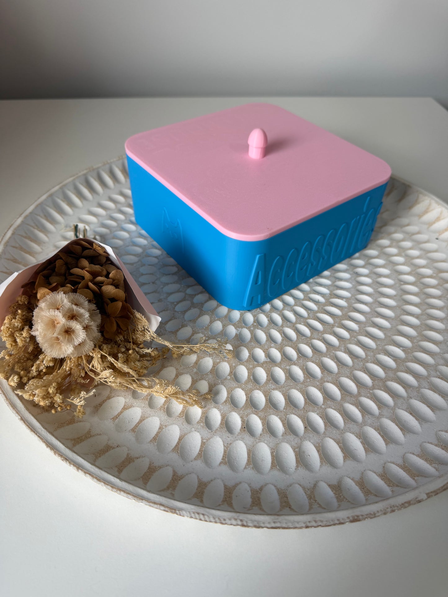 Kids accessories box